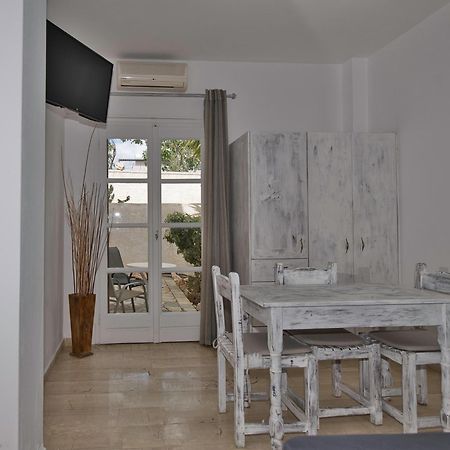 Ira Apartments Kamári Extérieur photo