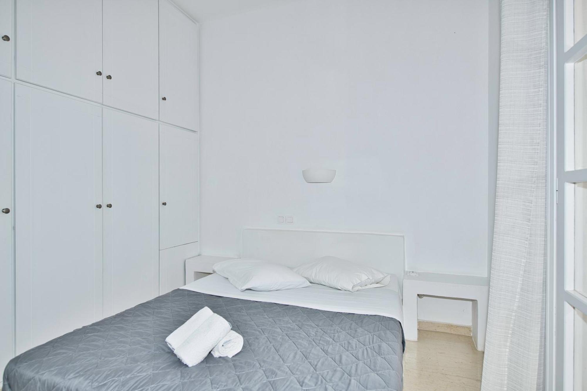 Ira Apartments Kamári Extérieur photo