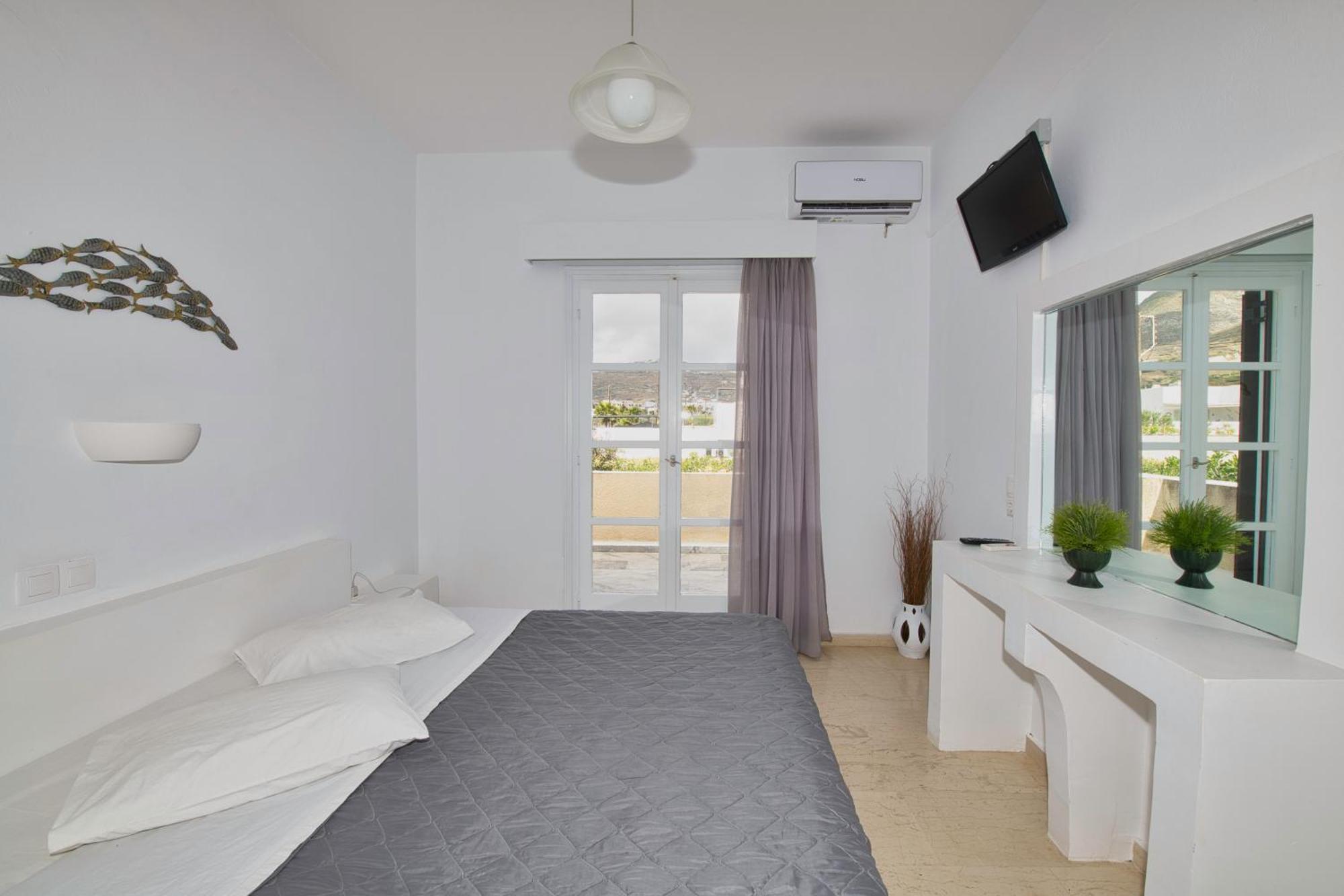 Ira Apartments Kamári Extérieur photo