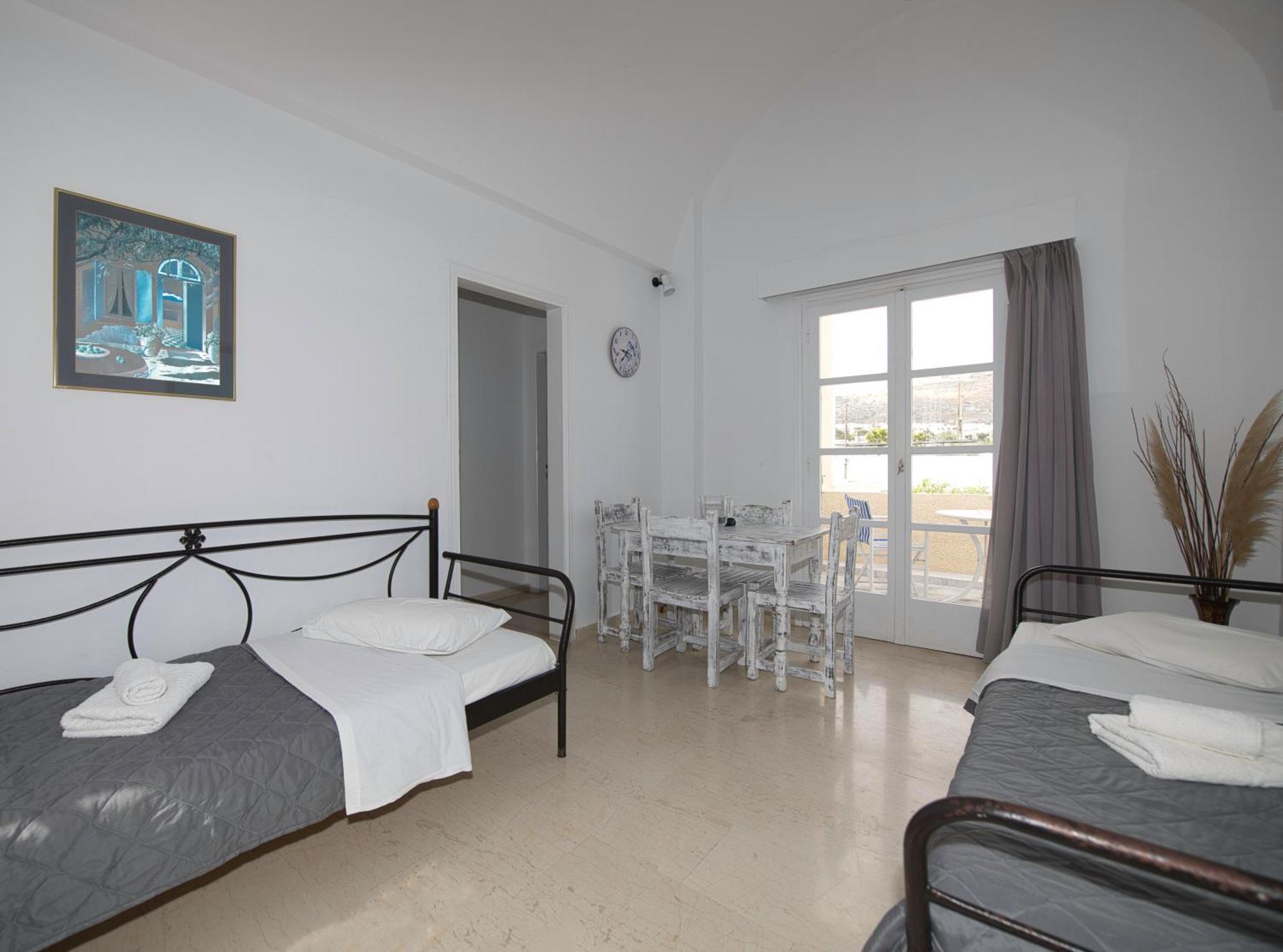 Ira Apartments Kamári Extérieur photo