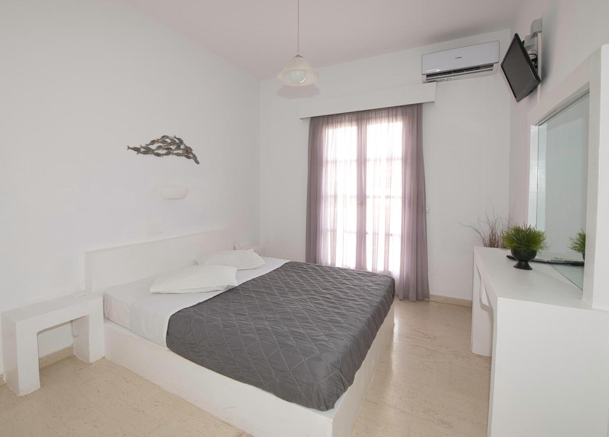 Ira Apartments Kamári Extérieur photo