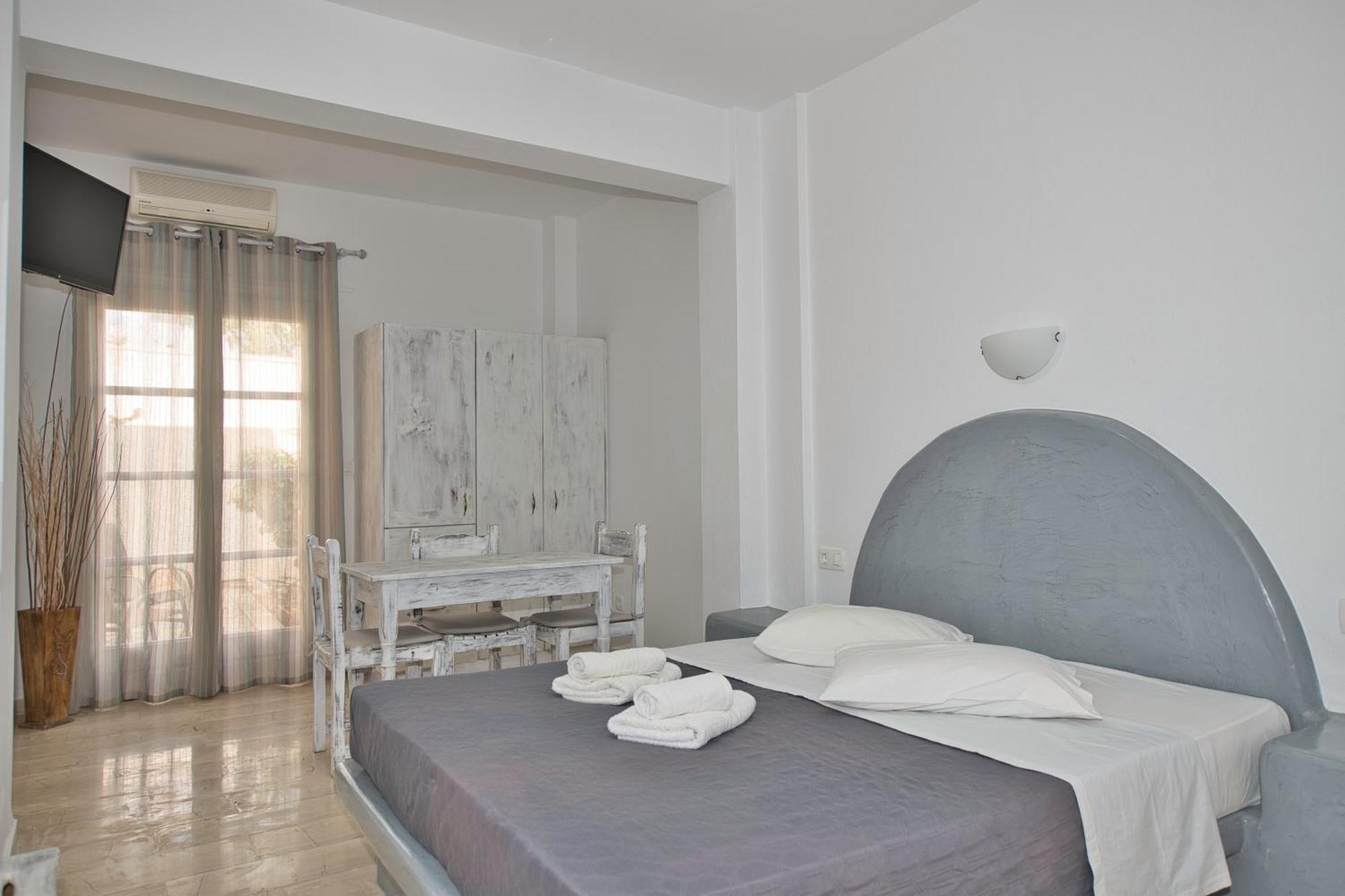 Ira Apartments Kamári Extérieur photo